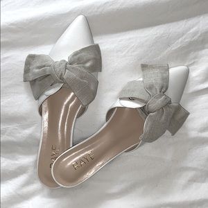 RAYE slip on flats - White with beige fabric bow